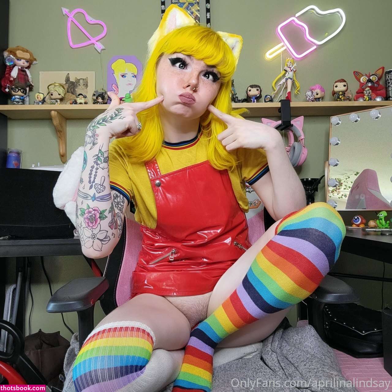 aprilinalindsay Photo #222