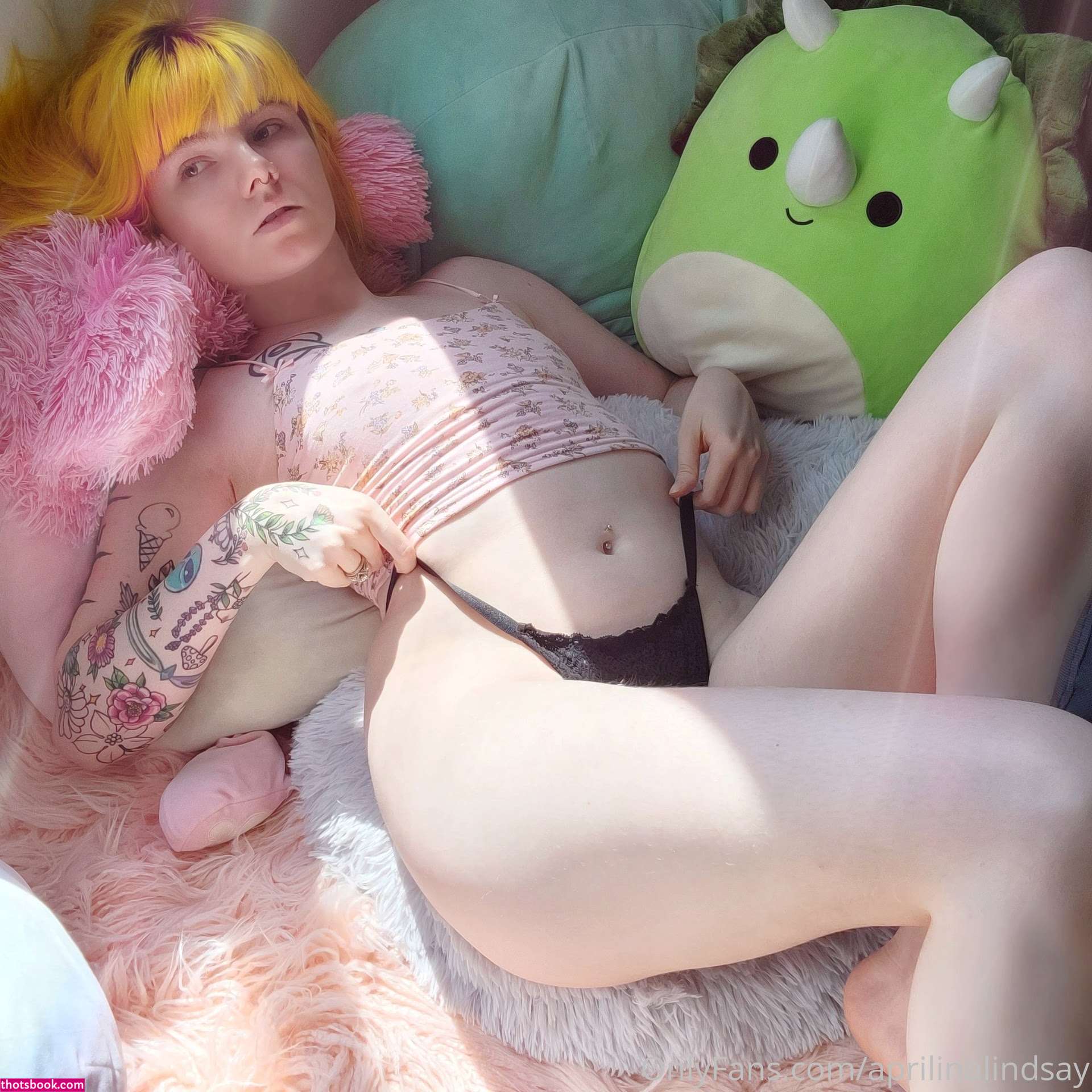 aprilinalindsay Photo #344