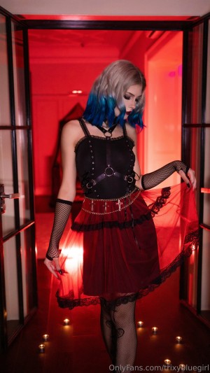 Trixy Blue Photo #171