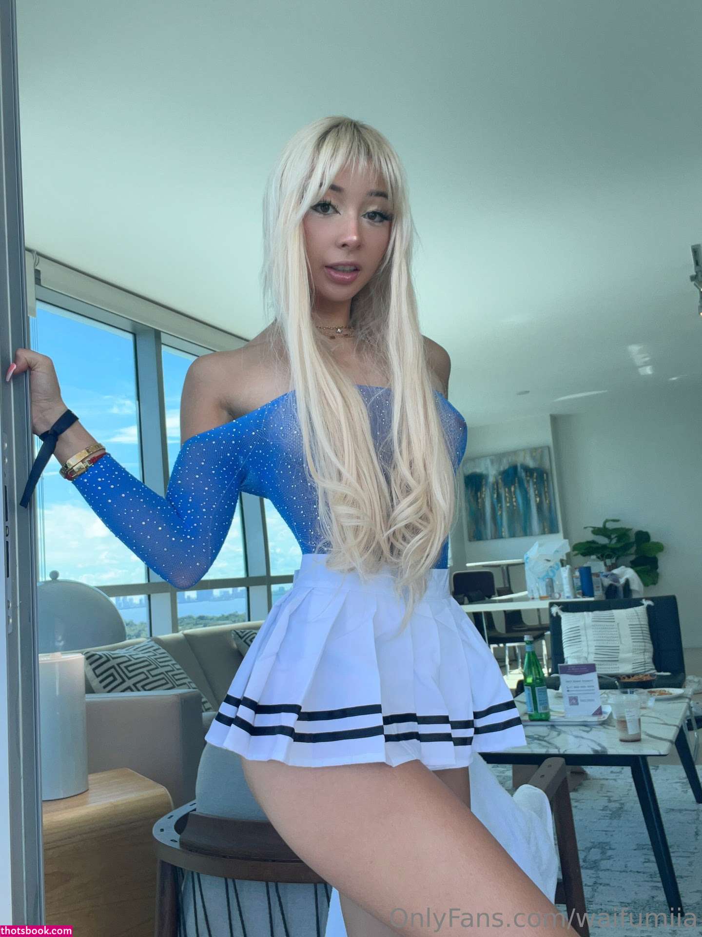 Izzybunnies Photo #476