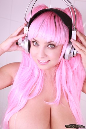 Ewa Sonnet Photo #10