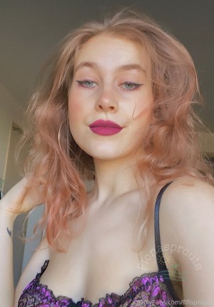 Fiona Sprouts Photo #42