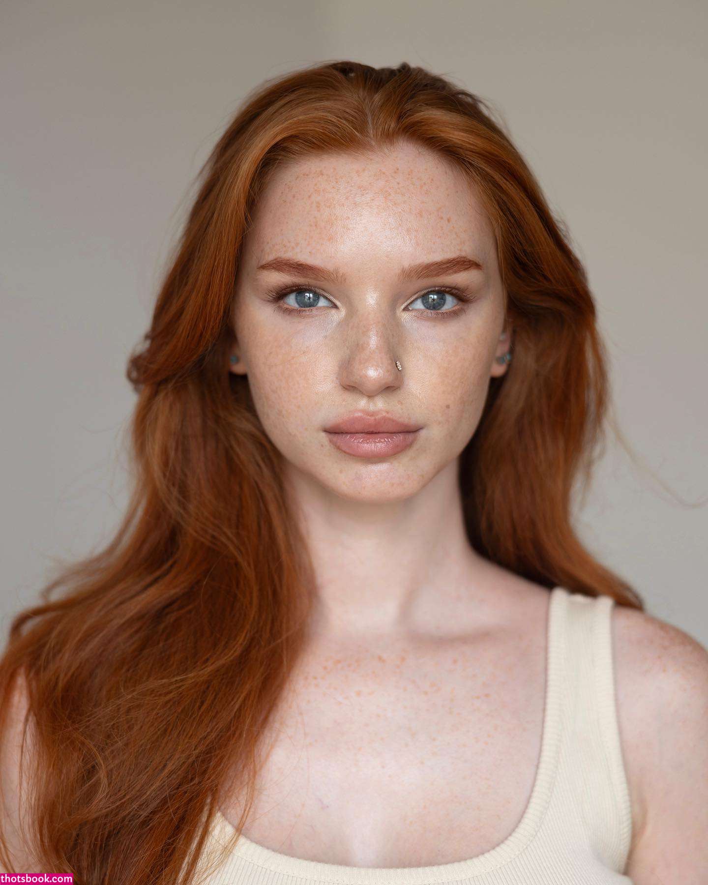 Myfoxyland Photo #39