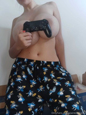 Claire Deslunes Photo #95