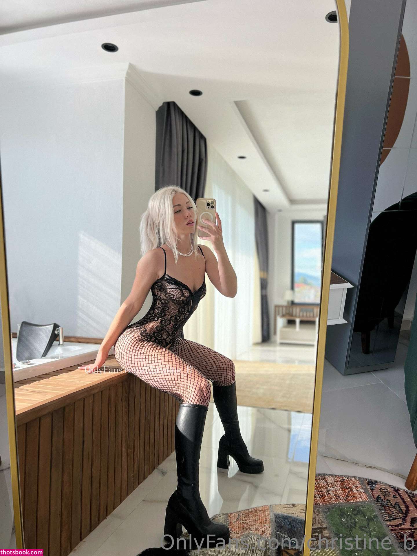 Christine B Photo #52