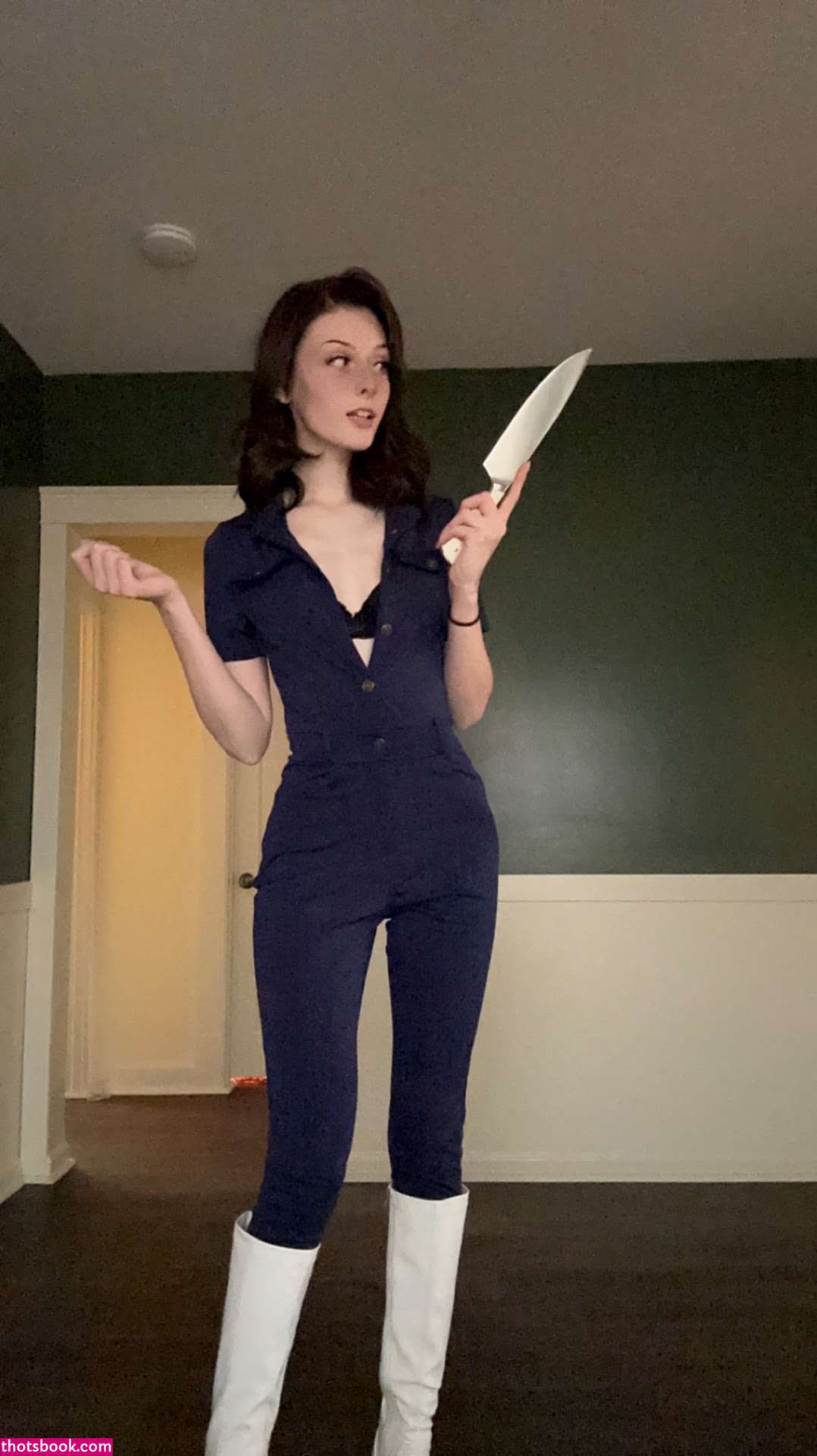 Soggyalien22 Photo #3