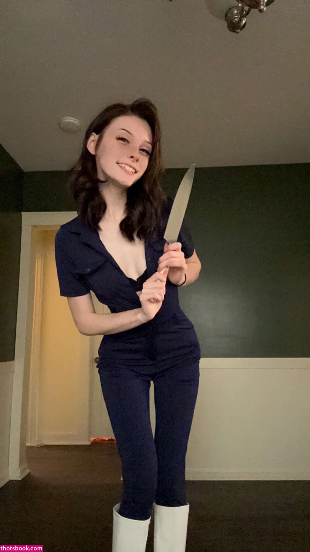 Soggyalien22 Photo #7