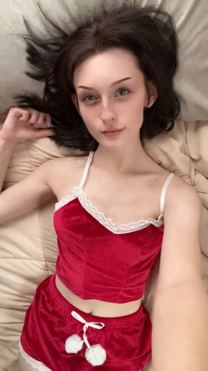 Soggyalien22 Photo #23