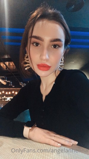 angelanhelina Photo #4