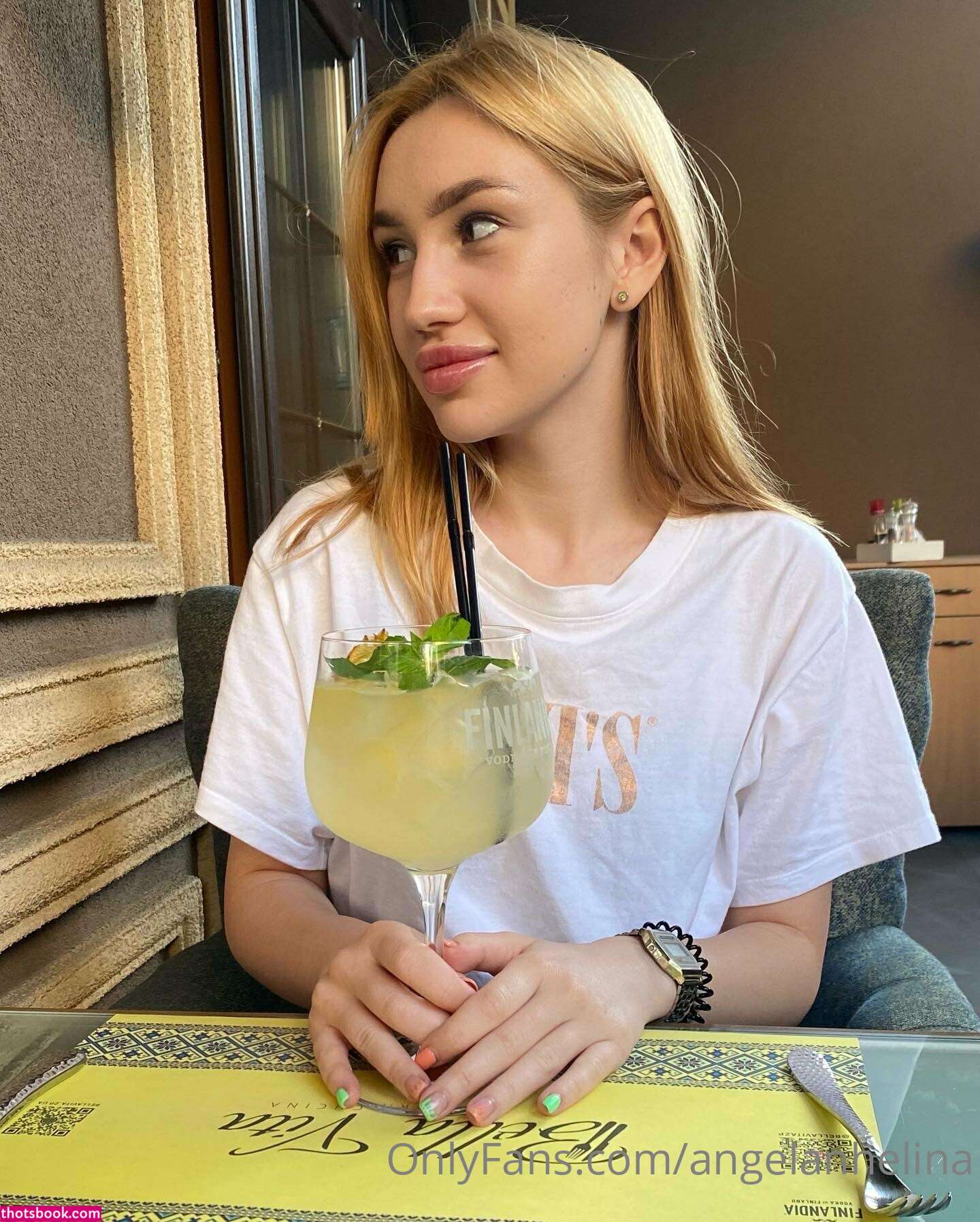 angelanhelina Photo #19