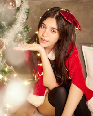 Isabelle Haris Photo #49