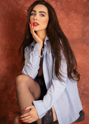 Emma Rosalie Photo #2