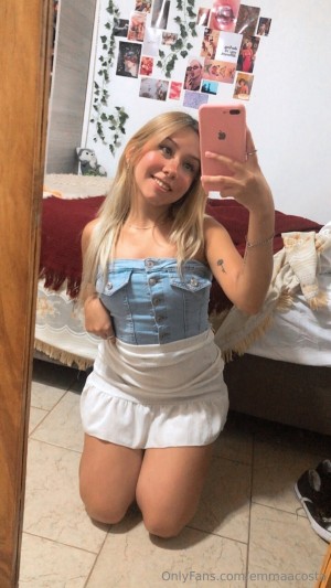 Emma Acosta Photo #10