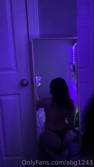 Lindsayyy1243 Photo #24