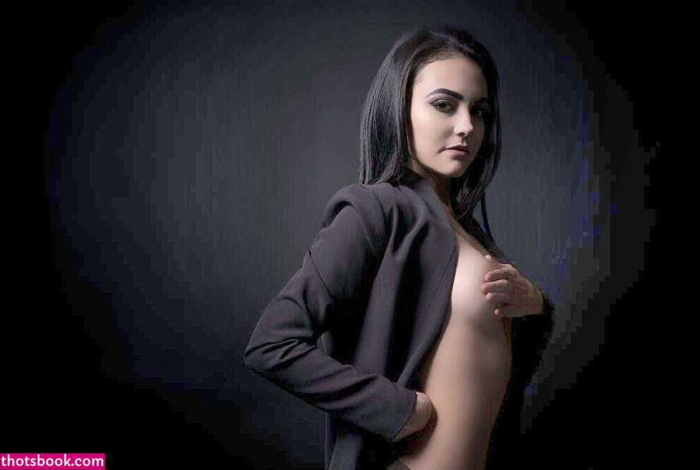 Yuli Castillo Photo #20