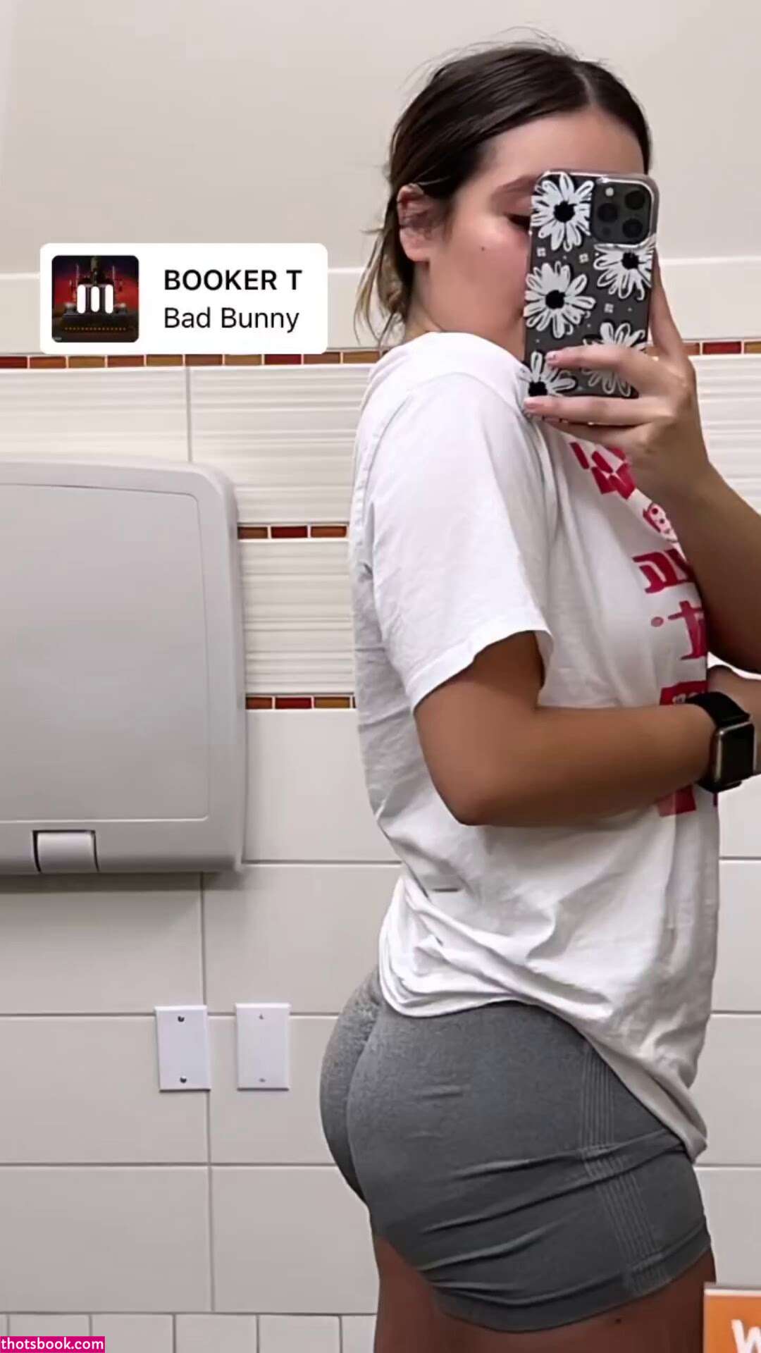 Paola Silerio Photo #9