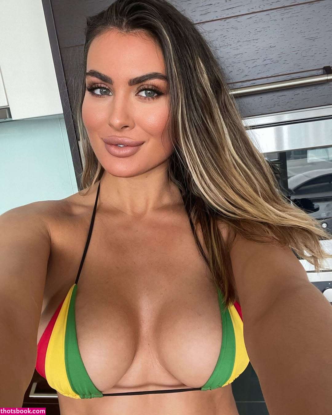 Alyssa Rhoades Photo #11