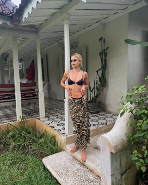 Caroline Daur Photo #9