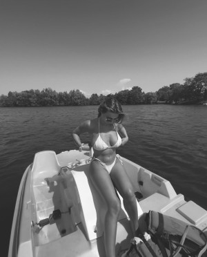 Apoline Perret Photo #8