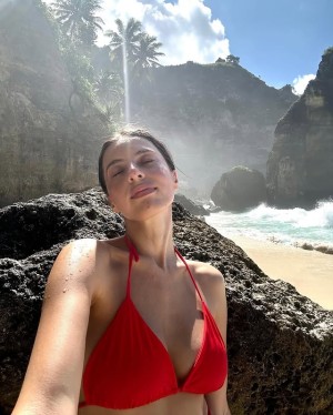 Annastezia Photo #12