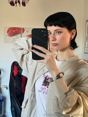 Goldielocksie Photo #13