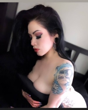 Berlin Olivia Photo #4