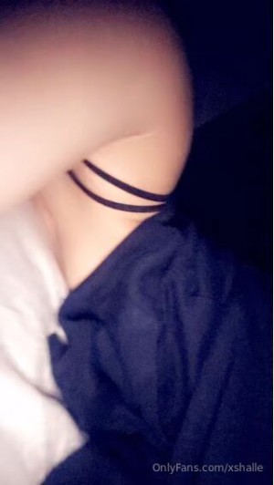 Halle Xshalle Photo #2