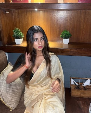 Saheli Halder Photo #8