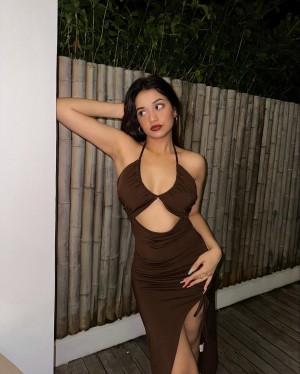 Kashish Mehta Photo #12