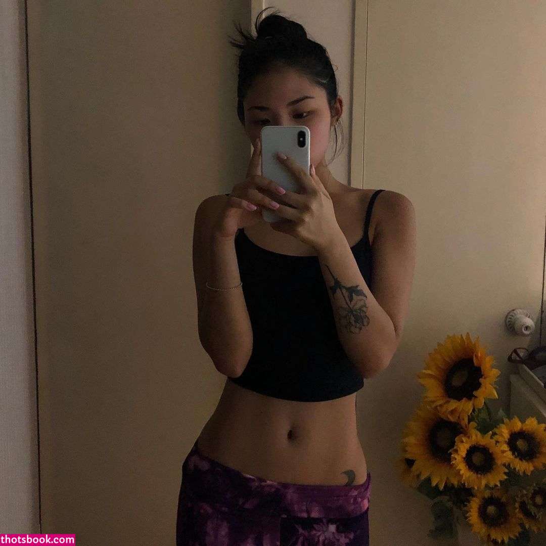 Violet Shin Photo #15