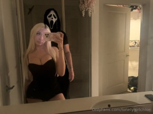 Chloe Collins Photo #27