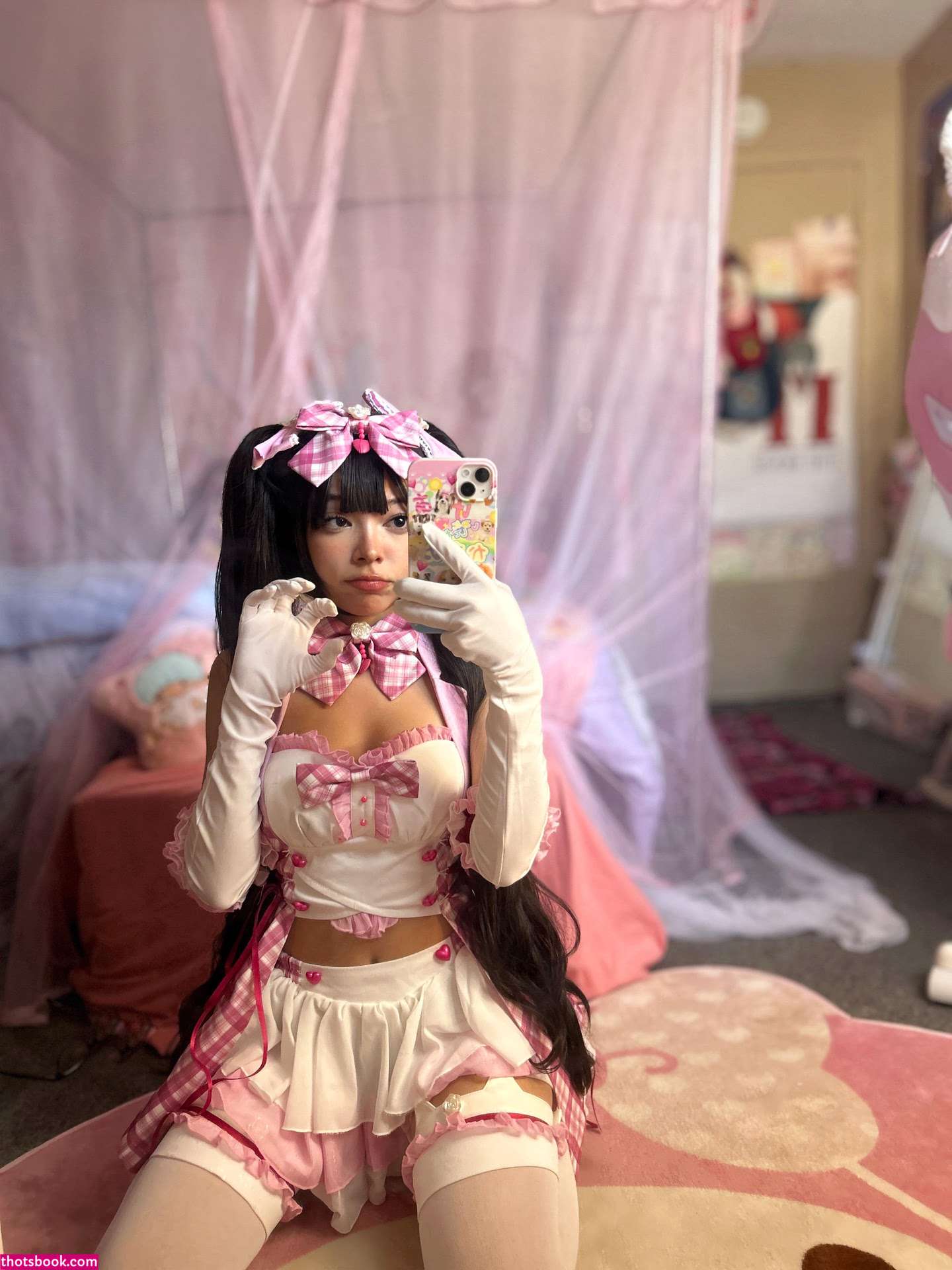 lillianmaee Photo #11