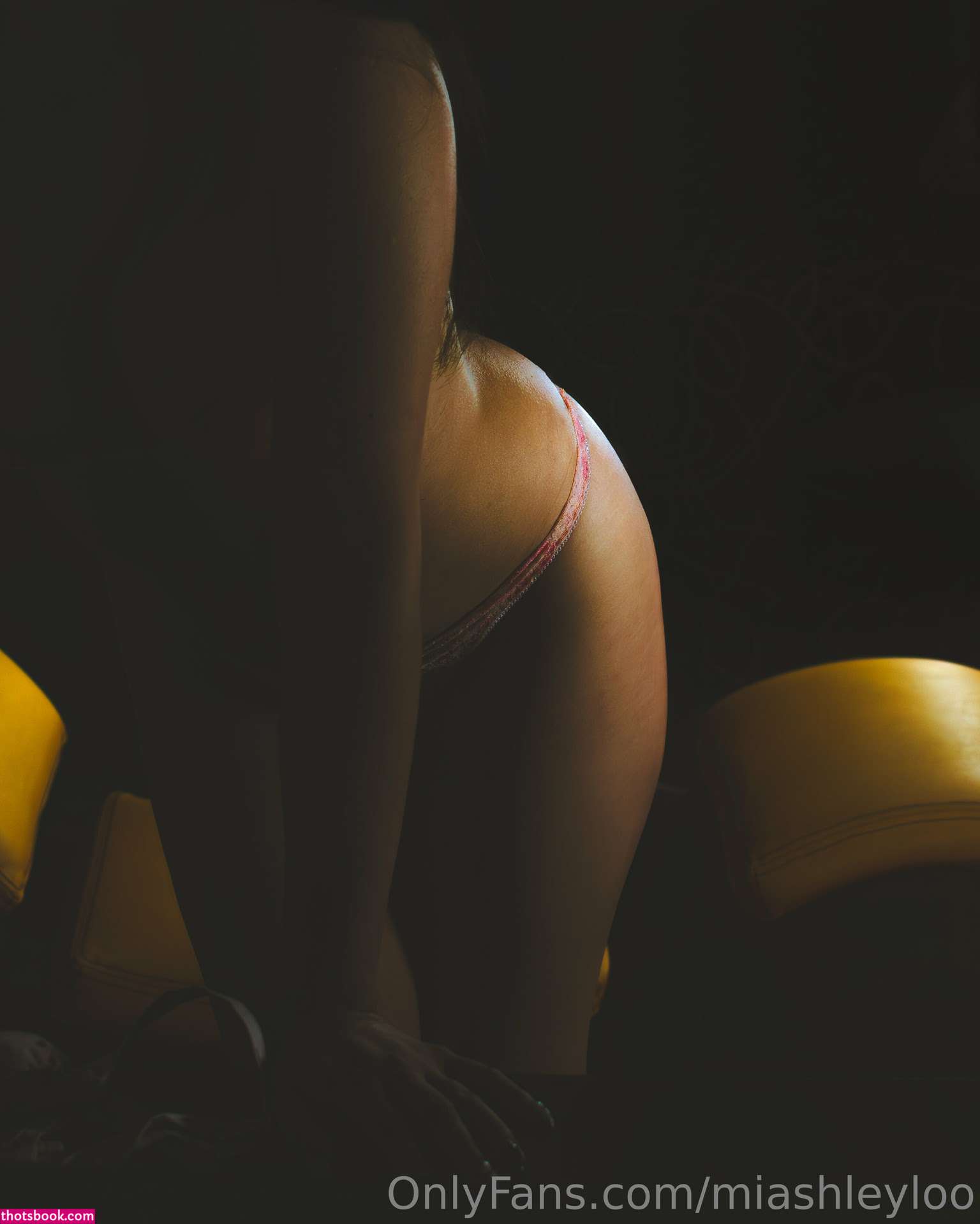 Ashley Loo Photo #17