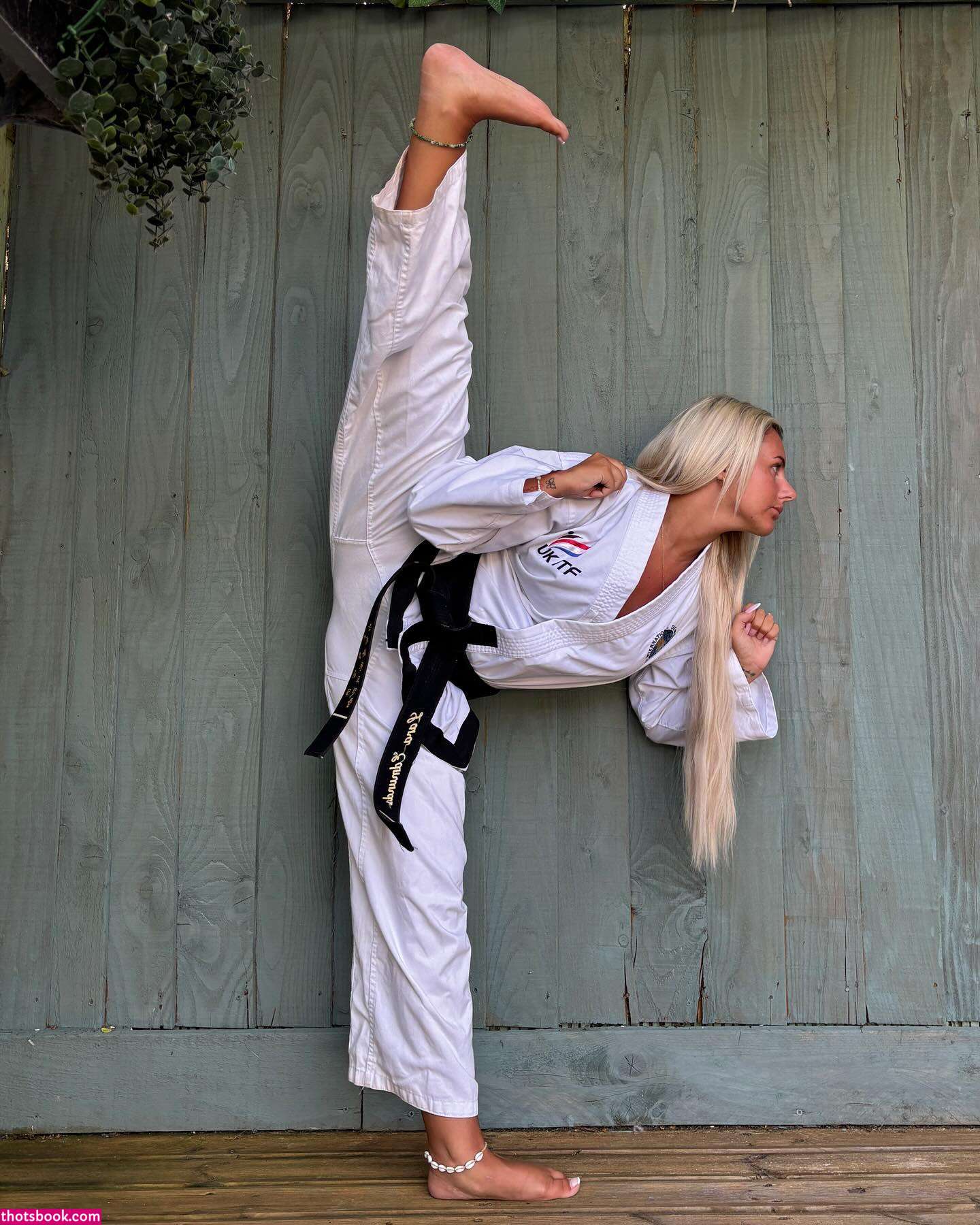 bendybarbiee Photo #3