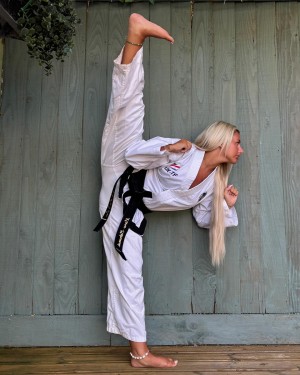 bendybarbiee Photo #3