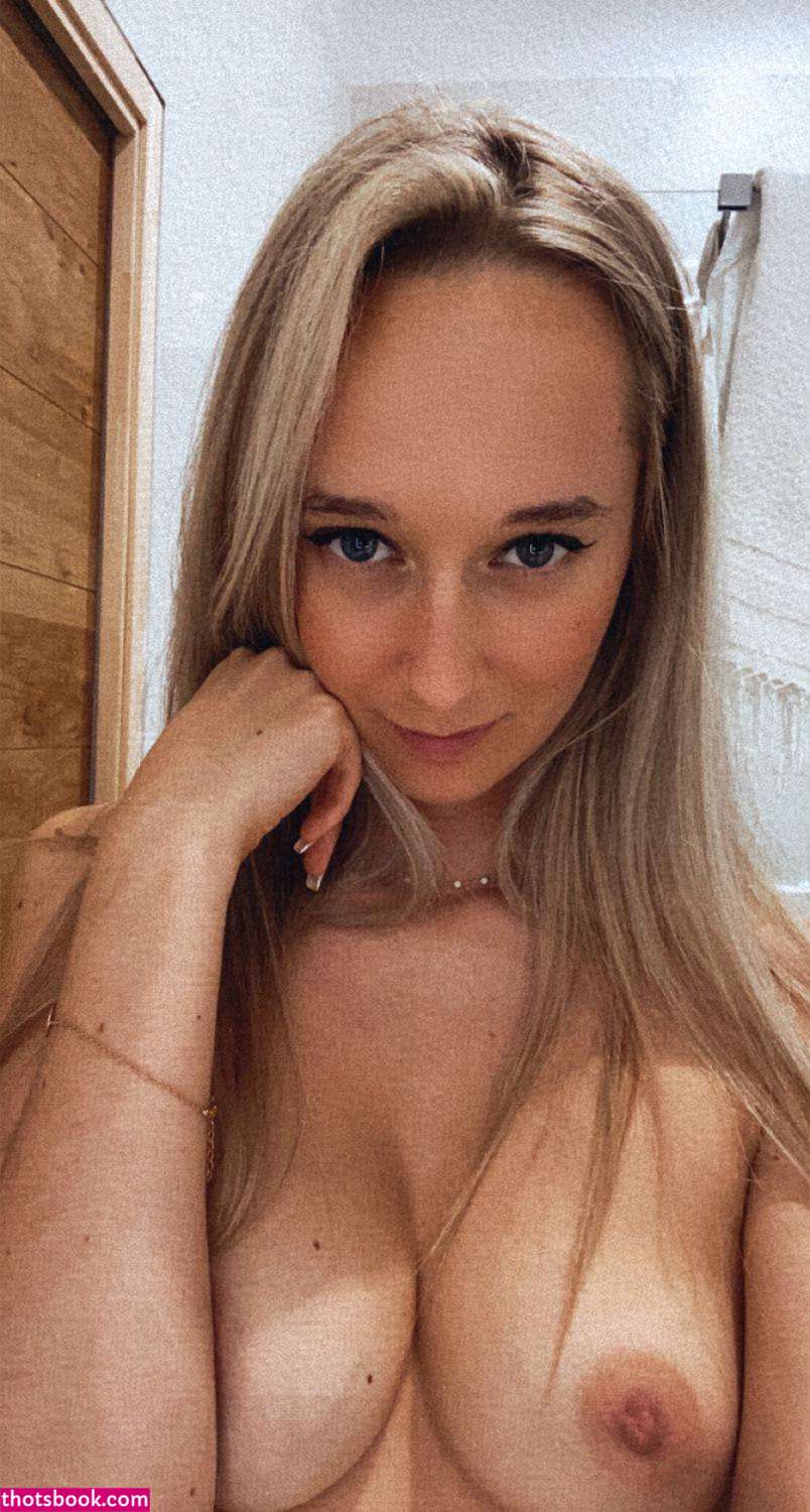 Blonde Douce Photo #3