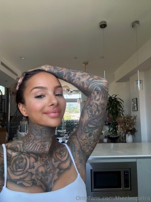 Cleo Petra Photo #19