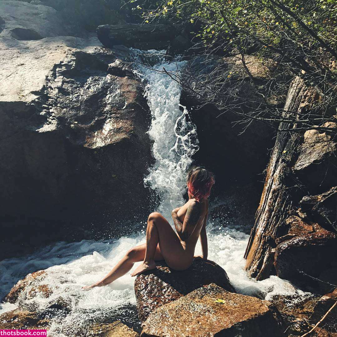 sleepysirenn Photo #8