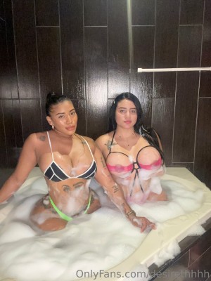 Desirethhhh Photo #13