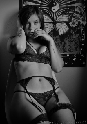 Elizebethhhh11 Photo #7