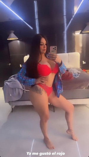 Gloria Urrea Photo #7