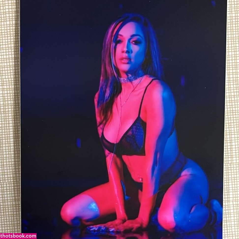 Vernizy Laris Photo #32