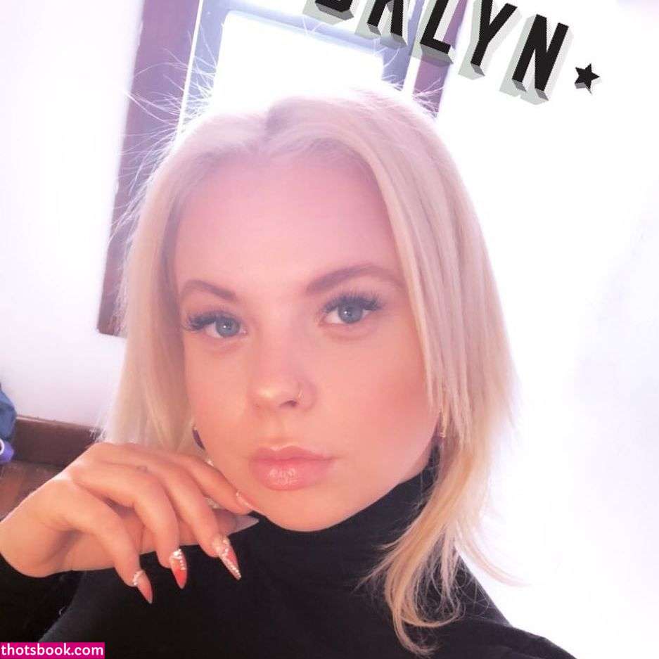 Emilie Brooklyn Photo #18