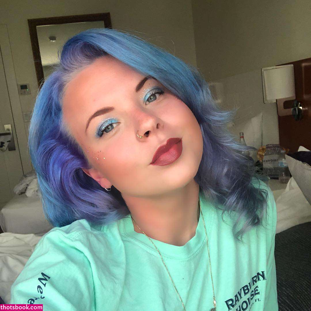 Emilie Brooklyn Photo #24