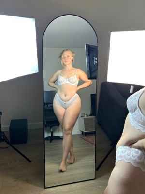 Melanie El Baghdadi Photo #6