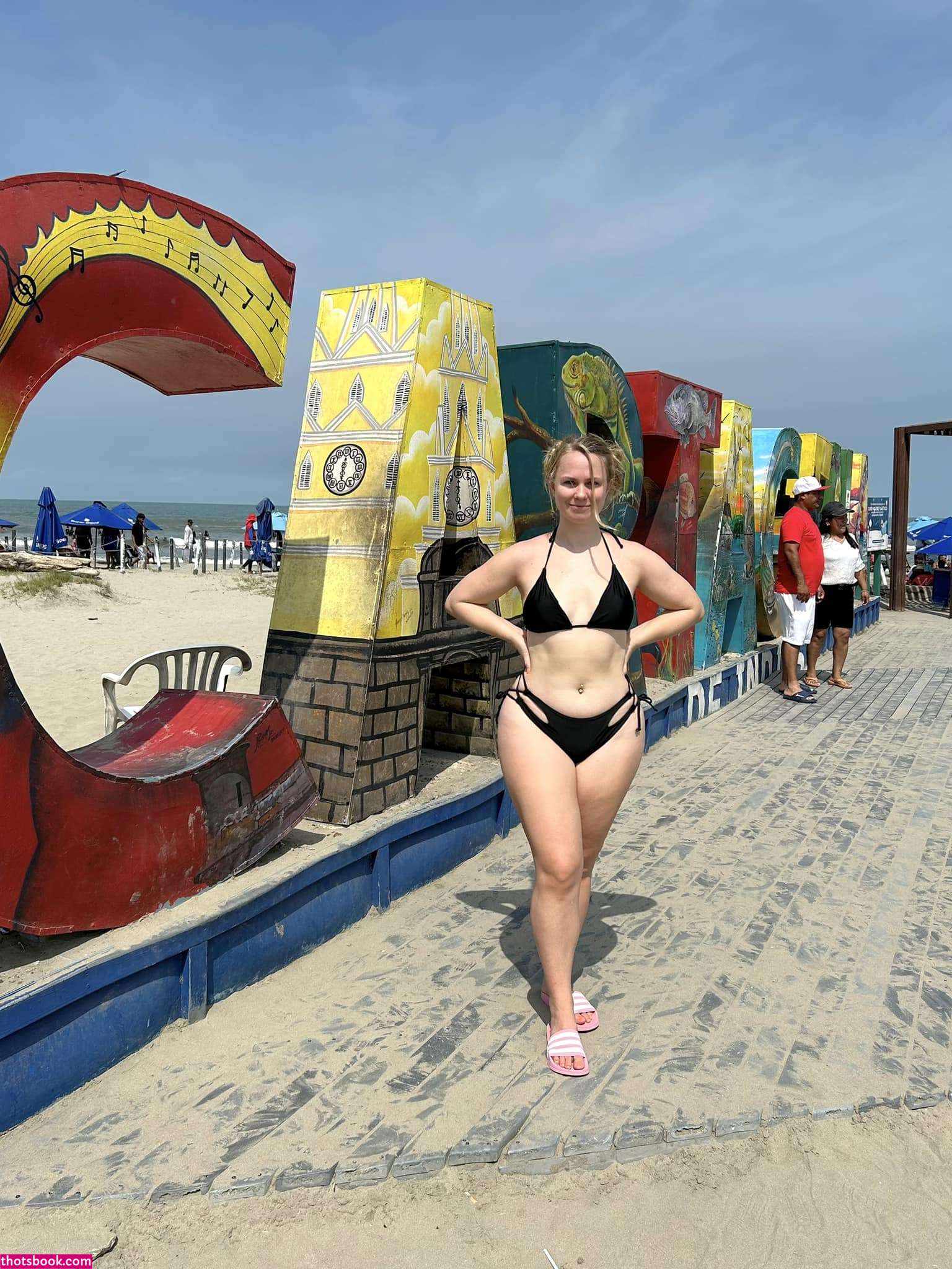 Melanie El Baghdadi Photo #10