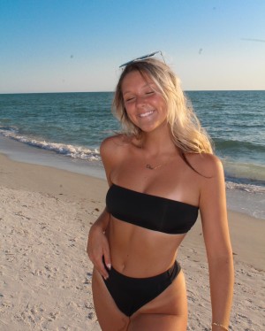 Brooke Goodman Photo #16