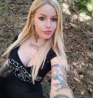 Von Darling Photo #21