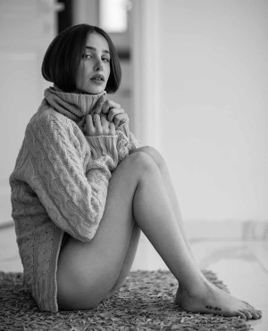 Emuna Zuzut Photo #8