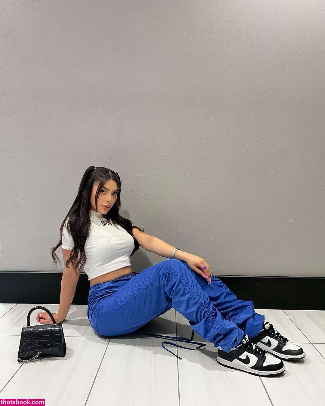 leshlieguerrero Photo #15